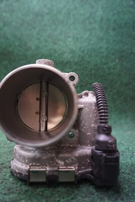 Volkswagen Tiguan 2018 2,0 L carrocería del acelerador OEM 06K133062R Foto 1 de 4