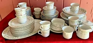 Vintage Carlton Fine China Arpeggio Japan 63 pieces including serving pieces - Foto 1 di 5
