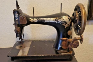Singer Nähmaschine, alter Nähmaschinen -Tisch- Aufsatz, Deko - Bild 1 von 3