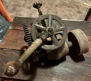 ANTIQUE TOOL HAND CRANK BENCH GRINDER / SHARPENER With Clamp Works! - Picture 1 of 5