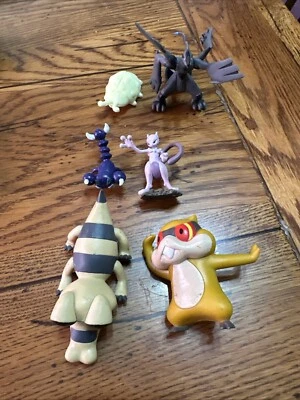 Minifiguras Pokémon Tomy Jolteon Lote Mixto Paquete 6 Foto 1 de 4