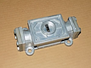 Warren Rupp Sandpiper 031-173-000 Air Valve Assembly - Bild 1 von 1