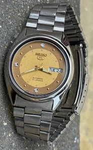 Vintage Seiko 5 Automatic Watch 21 Jewels Rare Dial Gents Japan Made Watches - Picture 1 of 5