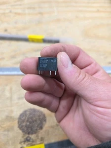 OMRON G6D-1A-ASI DC24 Power PCB Relay 811T34 - Picture 1 of 1