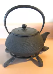 Tetsubin Iwachu teiera giapponese in ghisa Arare Noire con rivestimento tartaruga nera XVK - Foto 1 di 11
