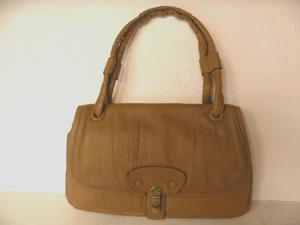 NUEVO BOLSO ELLEN TRACY CHESTER GRUPO 255 BOLSO LATTE con BOLSO DE MANO ROJO - Imagen 1 de 17