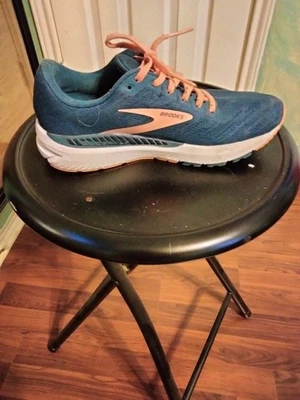 Size 7.5 - Brooks Ravenna 11 - Image 1 of 4