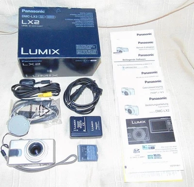 Lumix DMC-LX2 | fotocamera digitale / fotocamera compatta | Panasonic | 10,2 MP | argento - Immagine 1 di 4