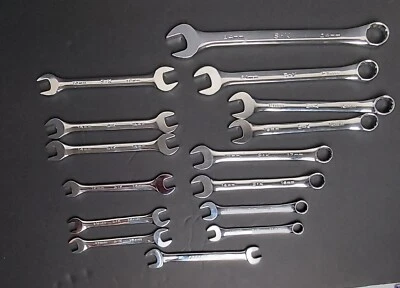 Juego mixto de llaves combinadas métricas SK Professional Tools  Foto 1 de 4