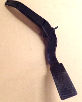 2005 ford explorer sport trac gas pedal 2001-2005 - Image 1 of 3