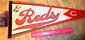 Cincinnati Reds MLB Baseball team 30 x 12 Felt Pennant, made in the USA, 2007 - Picture 1 of 1