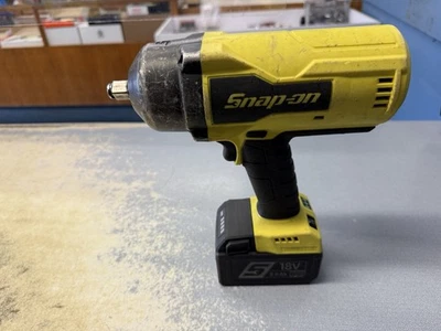 Llave de impacto Snap-on Hi Viz 1/2" CT9080HV con batería de 5 AH (SIN CARGADOR) Foto 1 de 4