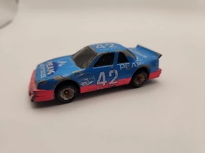 #42 Kyle Petty / Peak Antifreeze 1991 1/64 Scale Racing Champs (R. Petty back) - Image 1 of 4