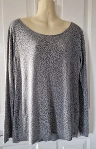 Grey leopard print fine knit long sleeve top, one size - Picture 1 of 8