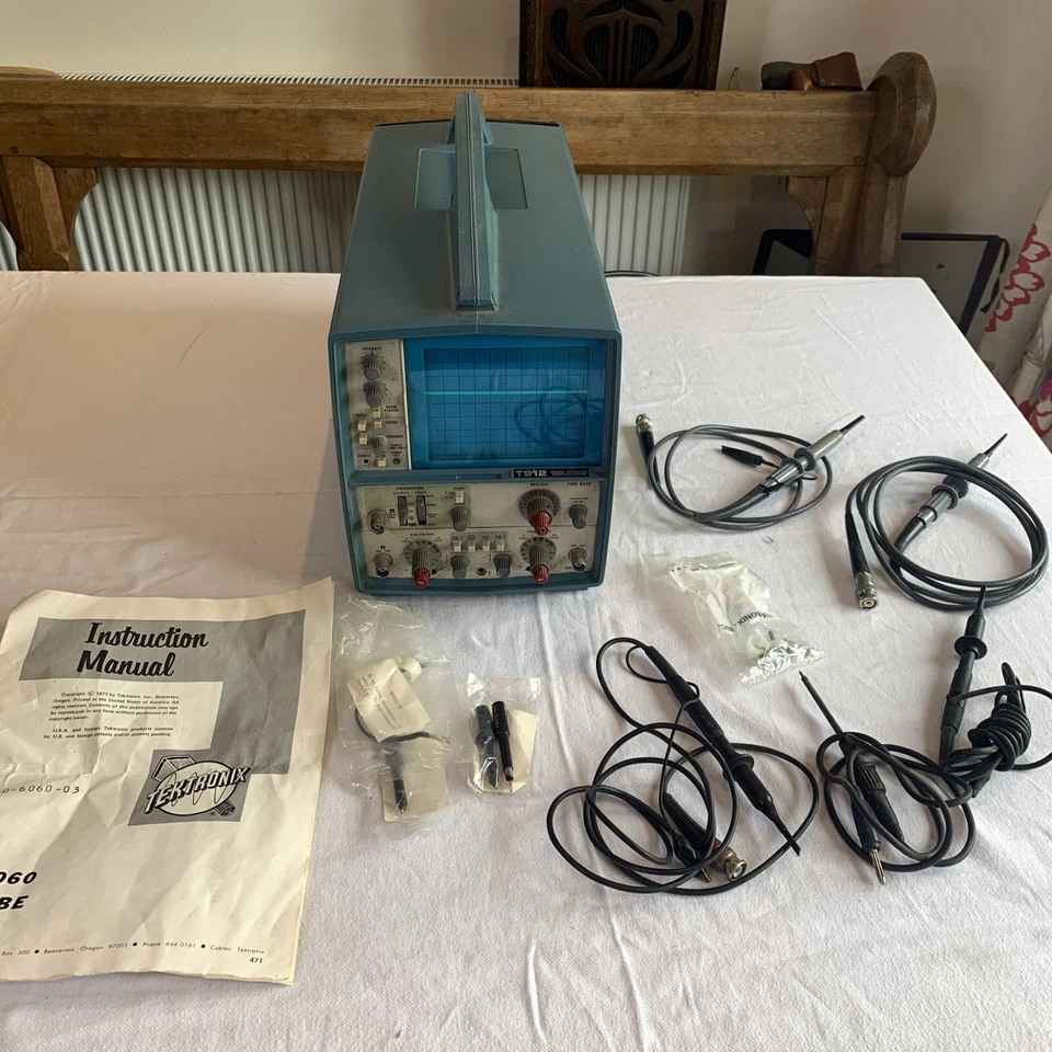 TEKTRONIX T912 10MHz Storage Oscilloscope - Image 1 of 4