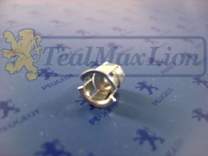 Ecrou cage 5 mm fixation rétroviseur extérieur Peugeot 504 cc 604 M1978-> - Picture 1 of 5