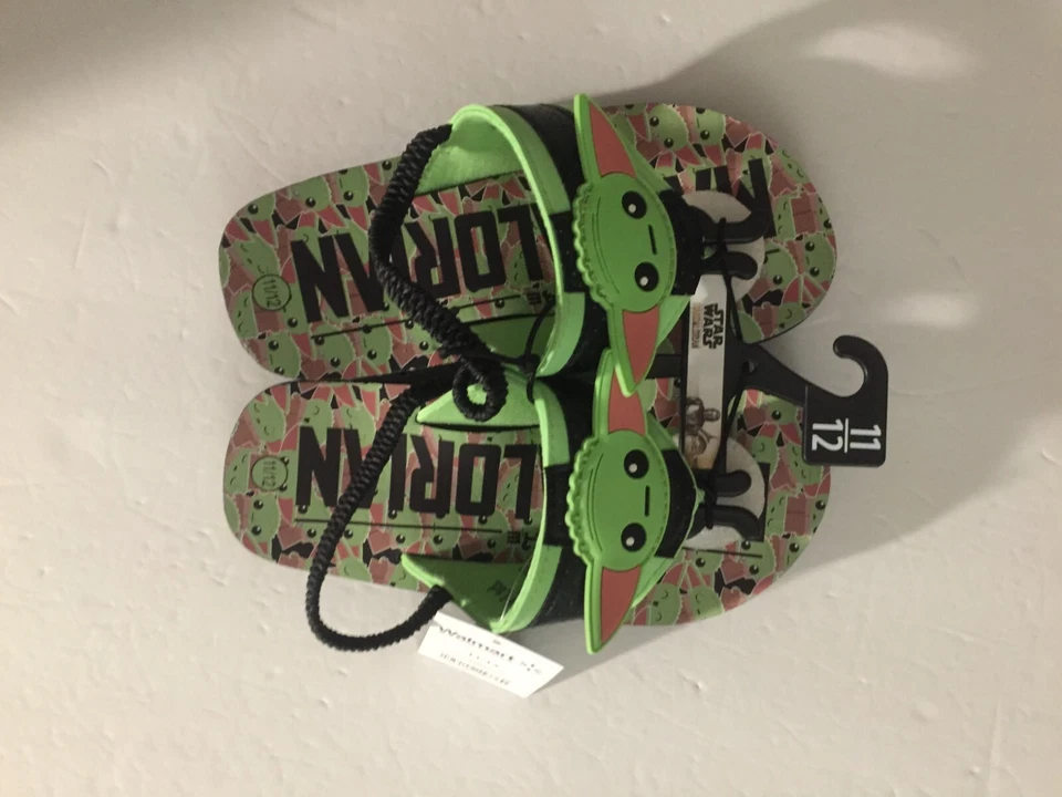 NEW Star Wars Toddler Boys Mandalorian Flip Flops, Size 11/12 - Image 1 of 4