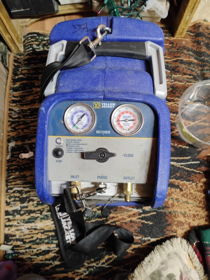 Máquina refrigerante Yellow Jacket 95780 TurboRecover sistema A2L de 1,25 HP Foto 1 de 4