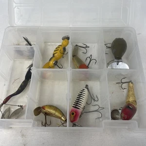 9 Vintage Fishing Lures Hellbender, MirroLure Shakespeare Paw Paw & More + Plano - Picture 1 of 9