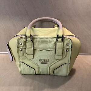 TOP - Guess Tasche - Handtasche - Crossbody - Bild 1 von 9