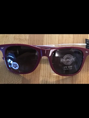 TEXAS A&M AGGIES UV 400 SUNGLASSES (OFFICIALLY LICENSED ) Cover