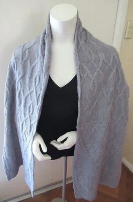 Nuevo con etiquetas Bufanda Ugg Australia Isla Cabled Lurex Mezcla Lana/Gris- 14 x 70 $115 Foto 1 de 4