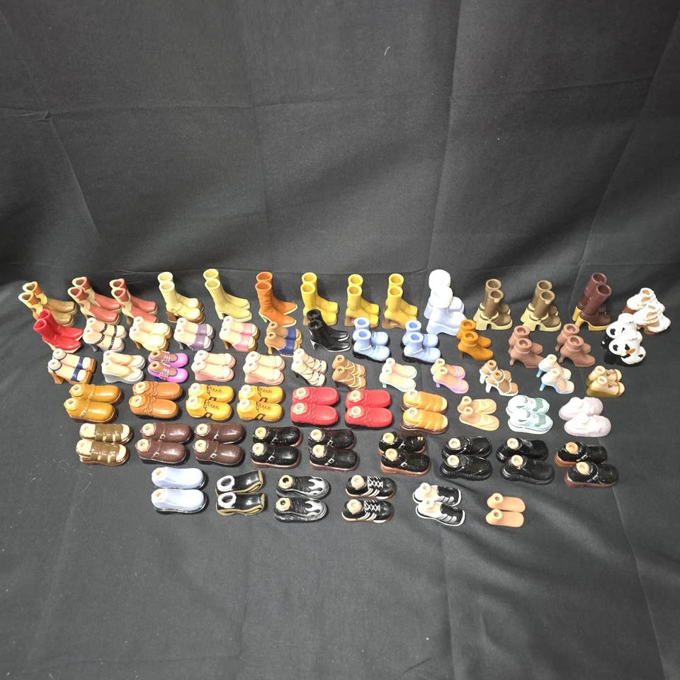 BRATZ 2000'S SHOE LOT OF 64 PAIRS + 13 Singles - Image 1 of 4