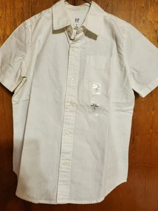 NWT Gap Kids Boys White short-sleeved COTTON button up shirt MEDIUM 8 - Picture 1 of 3