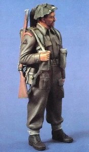 Verlinden 120mm (1/16) British Infantryman with Rifle WWII [Resin Figure] 611 - Picture 1 of 1