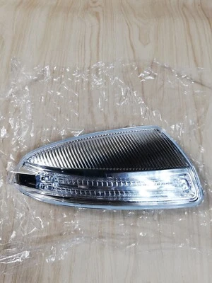 1Pc For Mercedes BenZ C-Class W204 2008-2009 Door Mirror Turn Signal Light Right - Image 1 of 4