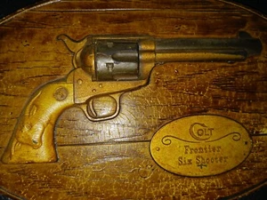 COLT FRONTIER SIX SHOOTER WALL PLAQUE DISPLAY ADVERTISEMENT PISTOL MILWUAKEE WIS - Picture 1 of 6