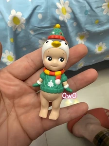 Authentic Sonny Angel Christmas Series 2019 Wool Penguin Mini Figure Toy🎄 - Picture 1 of 1