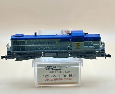 NIB N Scale ATLAS/KATO 4221 Alco RS-3 Loco - Delaware & Hudson D&H #4079 Ltd Ed - Image 1 of 4