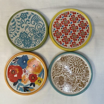 "Juego de 4 posavasos de cerámica con respaldo de corcho para mercado de pulgas floral de 4"" Pioneer Woman" Foto 1 de 4