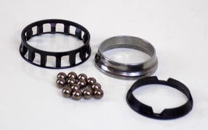 Lower Plastic Bearing Set w/ 14 Balls & 2 Races Steering Column OEM C4 Corvette - Picture 1 of 7