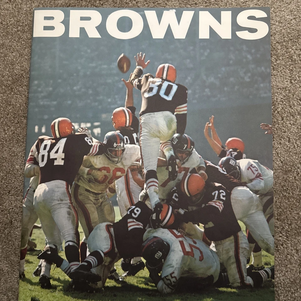 Anuario vintage de los Cleveland Browns Jim Brown Lou Groza Gary Collins excelente Foto 1 de 4