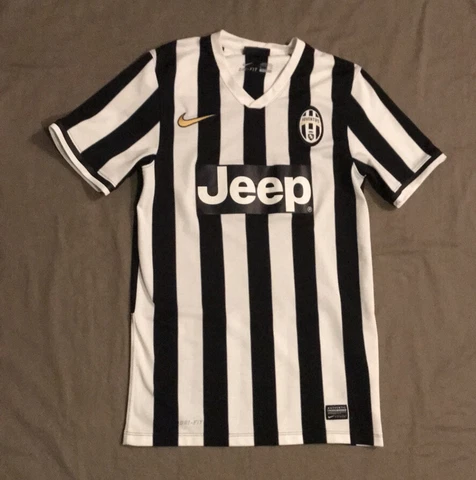 Juventus FC Shirt 2013/14 Nike Men’s Size Small Serie-A Cover