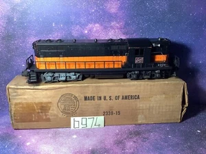 Lionel  # 2338 Veg. O Milwaukee Road Powered GP-7 Diesel Locomotive O.BOX - Picture 1 of 11