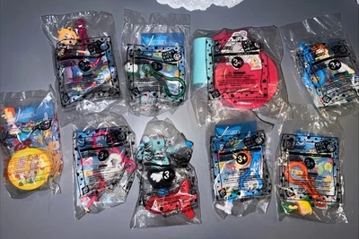 The Jetsons 9 Piezas Nuevo en Paquete Jack In The Box 2000 + Bolsa de Papel Juguetes Comida para Niños Foto 1 de 4