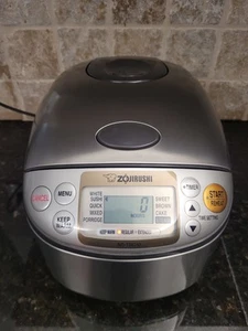 Zojirushi Micom NS-TSC10 Cuociriso e Scalda Riso - Acciaio Inox Ottimo - Foto 1 di 14