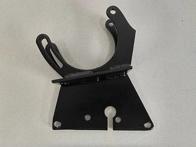 CLEAN USED ORIGINAL PORSCHE 911 DENSO AIR CONDITIONER A/C COMPRESSOR MOUNT — 第 1/4 张图片