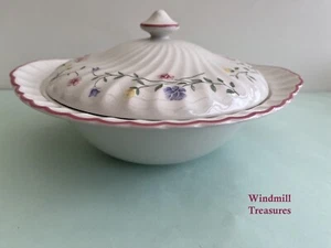 VINTAGE JOHNSON BROTHERS SUMMER CHINTZ SERVING TUREEN - Picture 1 of 8