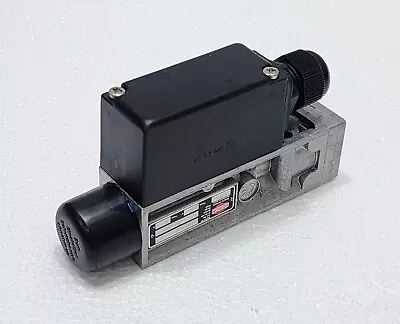 HERION 0820757 Pneumatic Pressure Switch, 0.5-30 bar 250V - Image 1 of 4