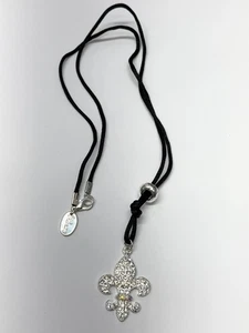 Collana con ciondolo in tessuto strass fleur de lis strass - Foto 1 di 4