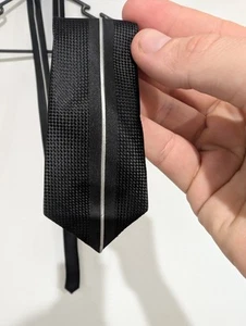 Nuova Moda Skinny Black Neck Tie White Stripe Down Middle - Picture 1 of 6