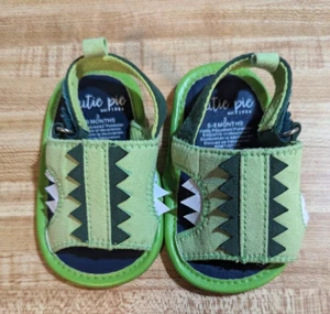 Cutie Pie Baby Boy Size 3 Months Green Suede Dinosaur Rubber Bottom Sandals - Picture 1 of 2