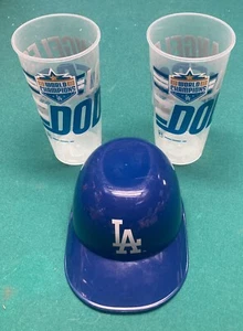 Los Angeles Dodgers MLB 2020 World Series Champions 20oz Plastic Cups 2 & Helmet - Picture 1 of 2