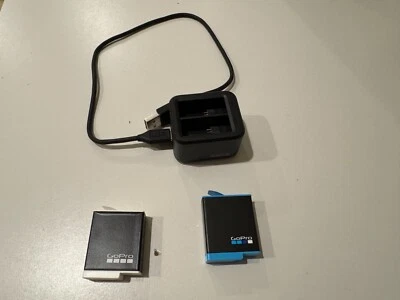 Cargador de batería doble GoPro con dos baterías Foto 1 de 3