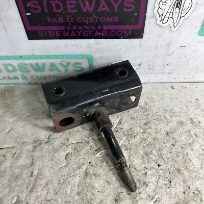 79-83 Datsun 280zx Soporte de montaje de diferencial trasero con diferencial portador de pernos Foto 1 de 4