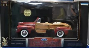 1946 Ford Sportsman Die cast metal Signature Series Woody 1/18 - Picture 1 of 2